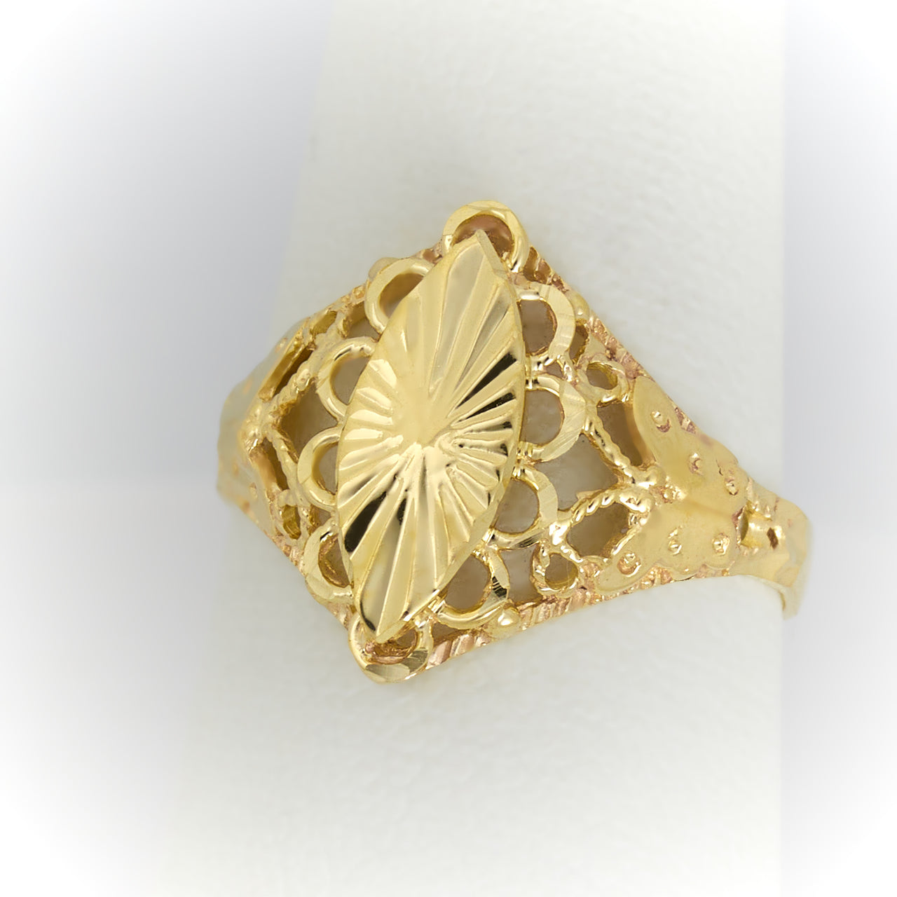 Anillo de Oro Para Mujerer, Almendra Calada Filigrana