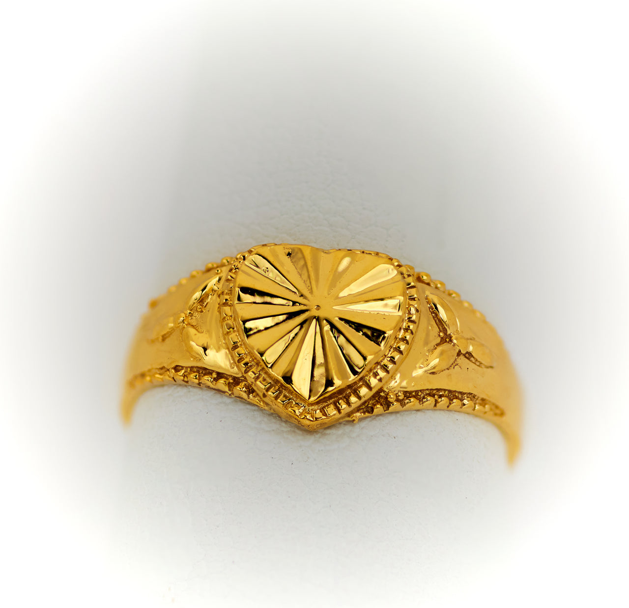 Anillo de Oro 10k Estilo Corazón Texturizado