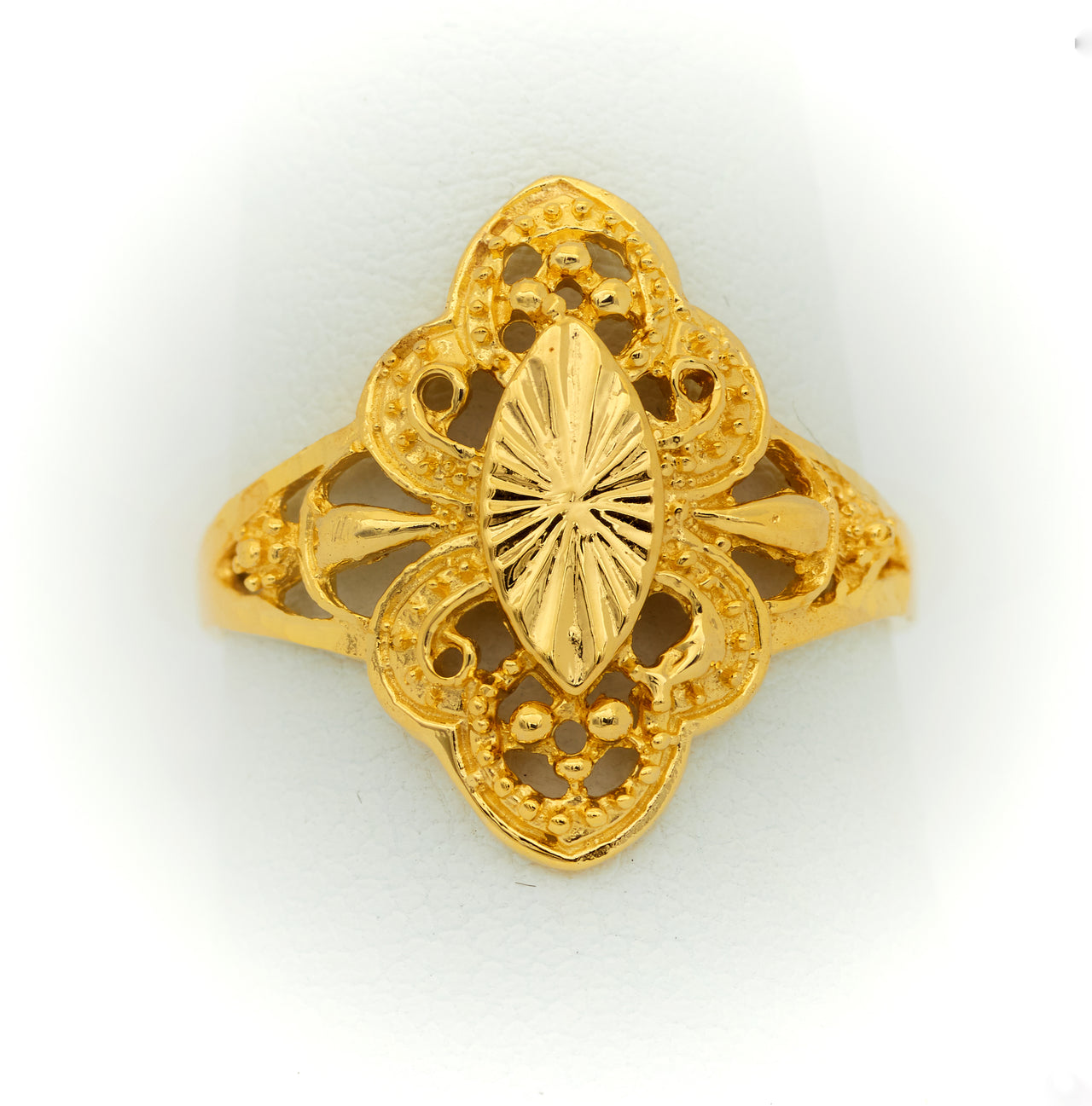 Anillo de Oro 10k para Mujer Estilo Antiguo. Almendra Calada