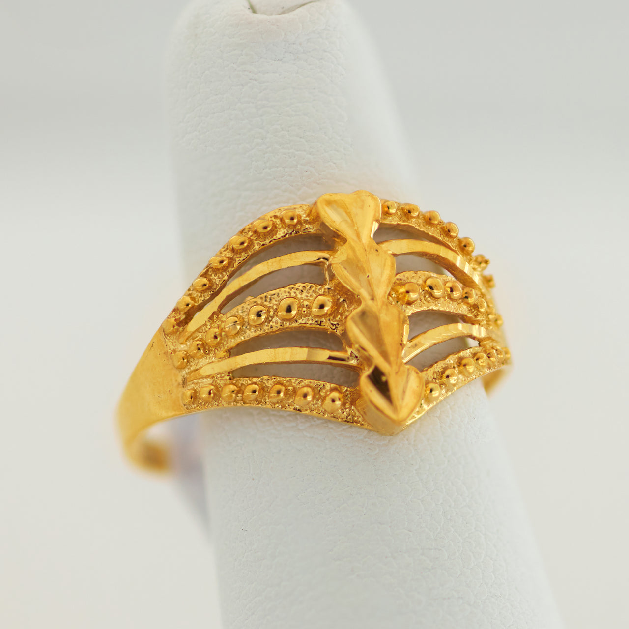 Anillo de Oro de 10k Para Mujer Con Diseño de Hojas y Bolitas Brillantes