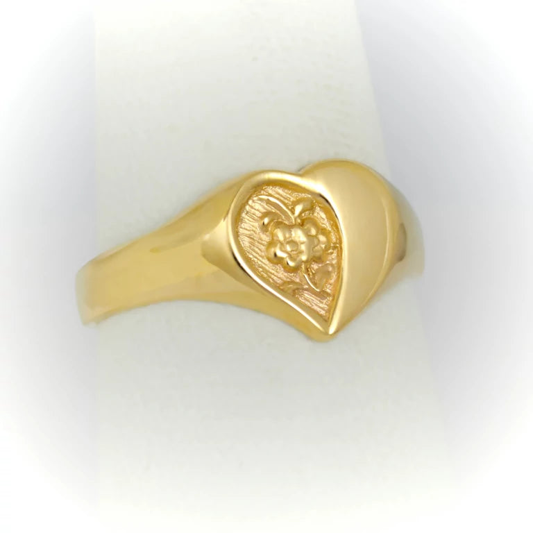 Anillo de oro 10k o 14k en forma de corazon