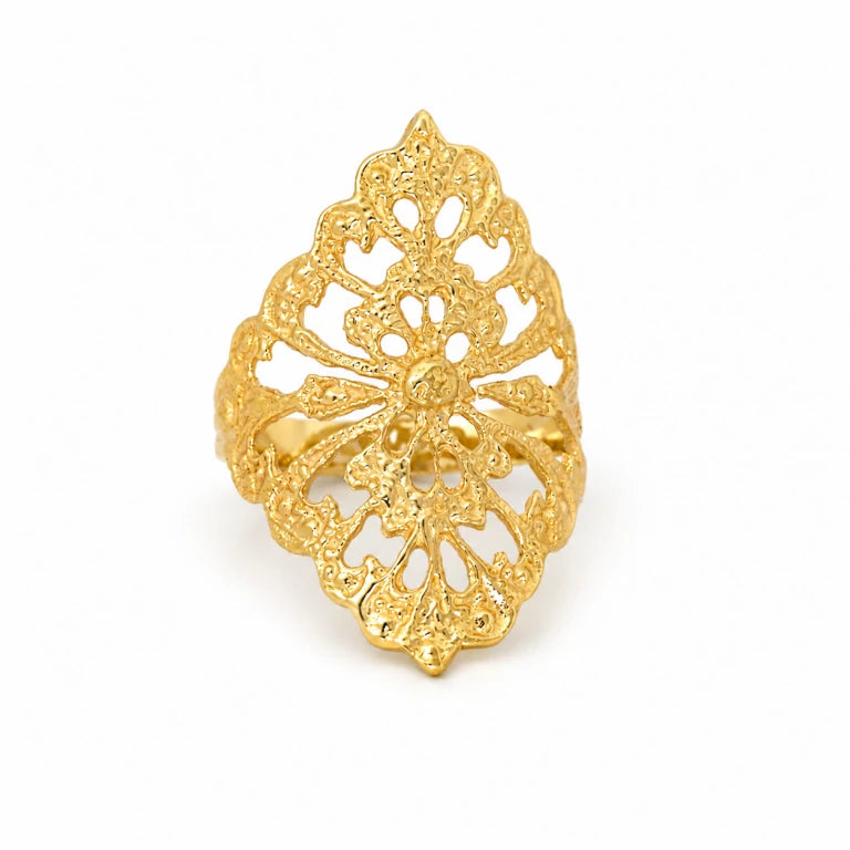Anillo de oro para mujer estilo almendra calada con ramas entrelazadas y banda pulida
