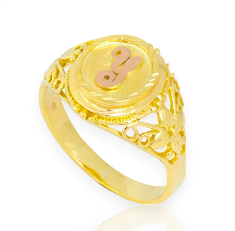 Anillo de oro amarillo con inicial en rosado