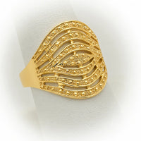Anillo semanario para mujer en oro 10K o 14K, diseño ancho con textura satinada y adornos brillantes.