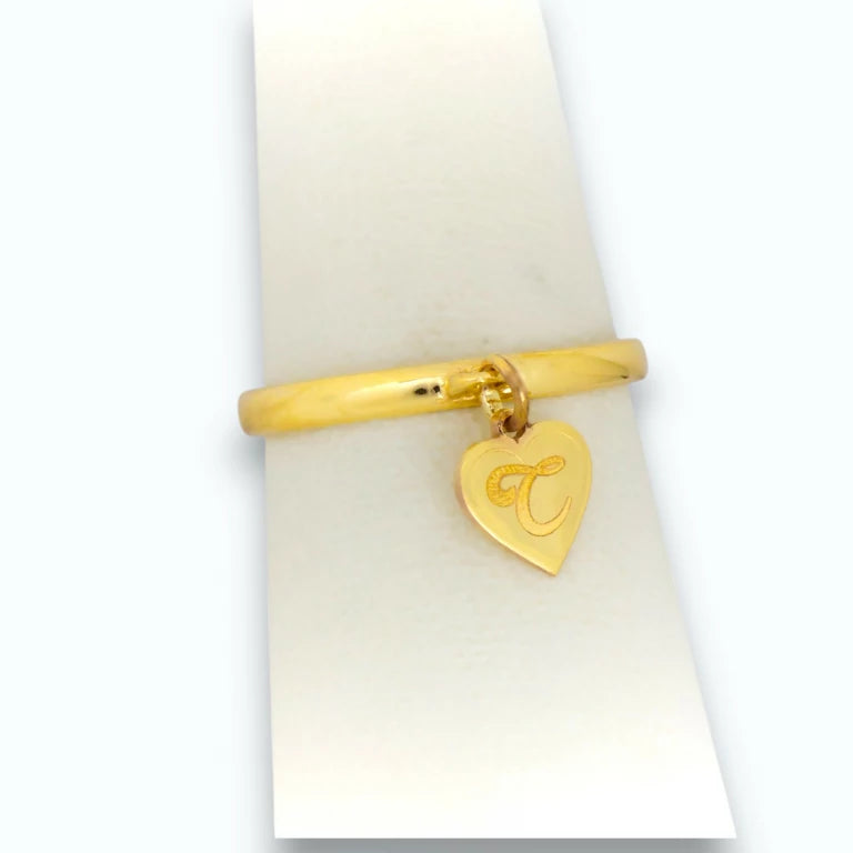 Anillo de Corazon Colgando, Personalizado con tu Inicial Grabada